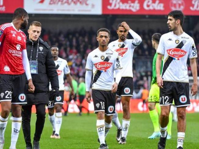 法甲赛场迎来多场高比分比赛 法甲赛场迎来多场高比分比赛