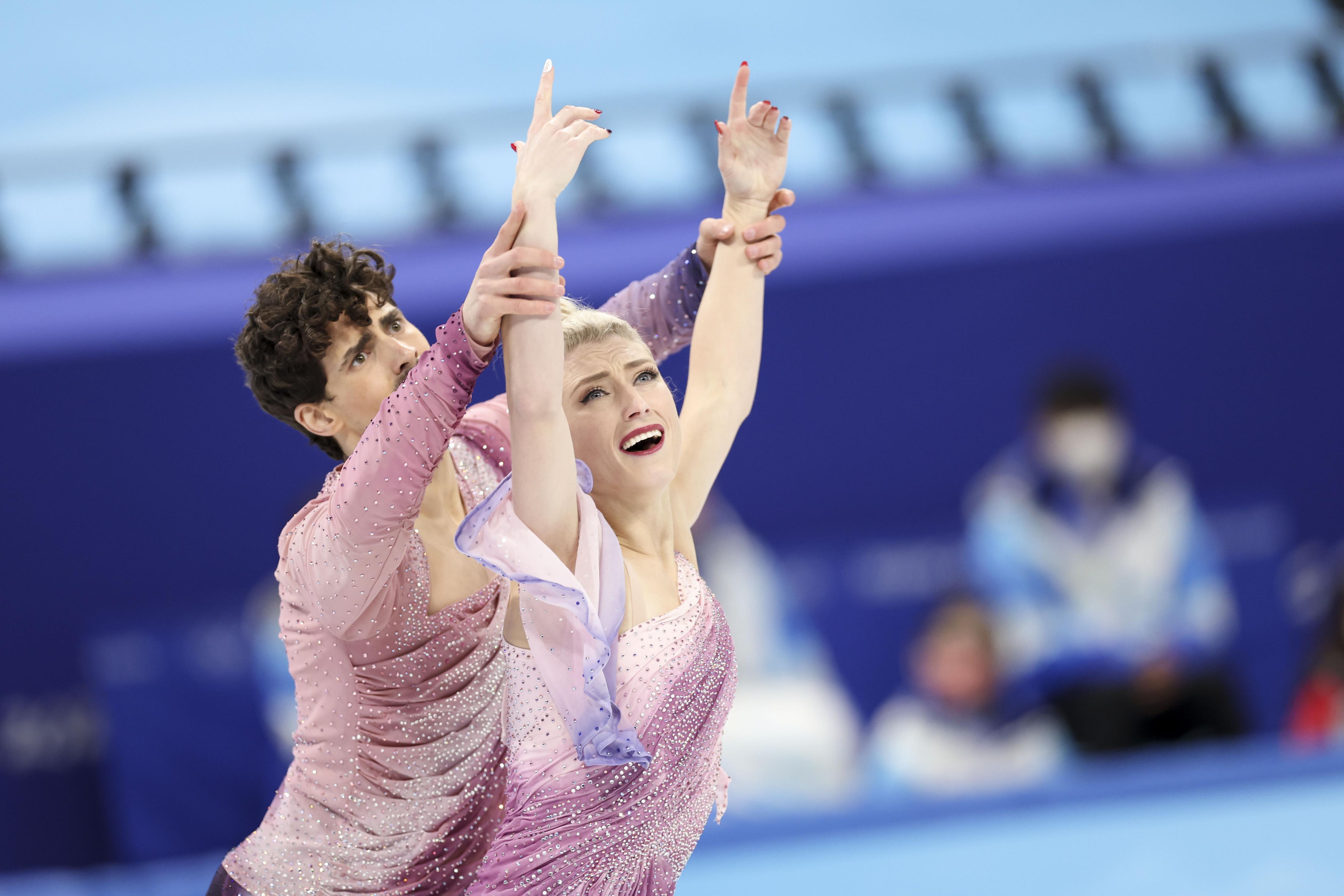 水上花样滑冰,冰上舞蹈令人心醉的简单介绍 水上花样滑冰,冰上舞蹈令人心醉的简单介绍
