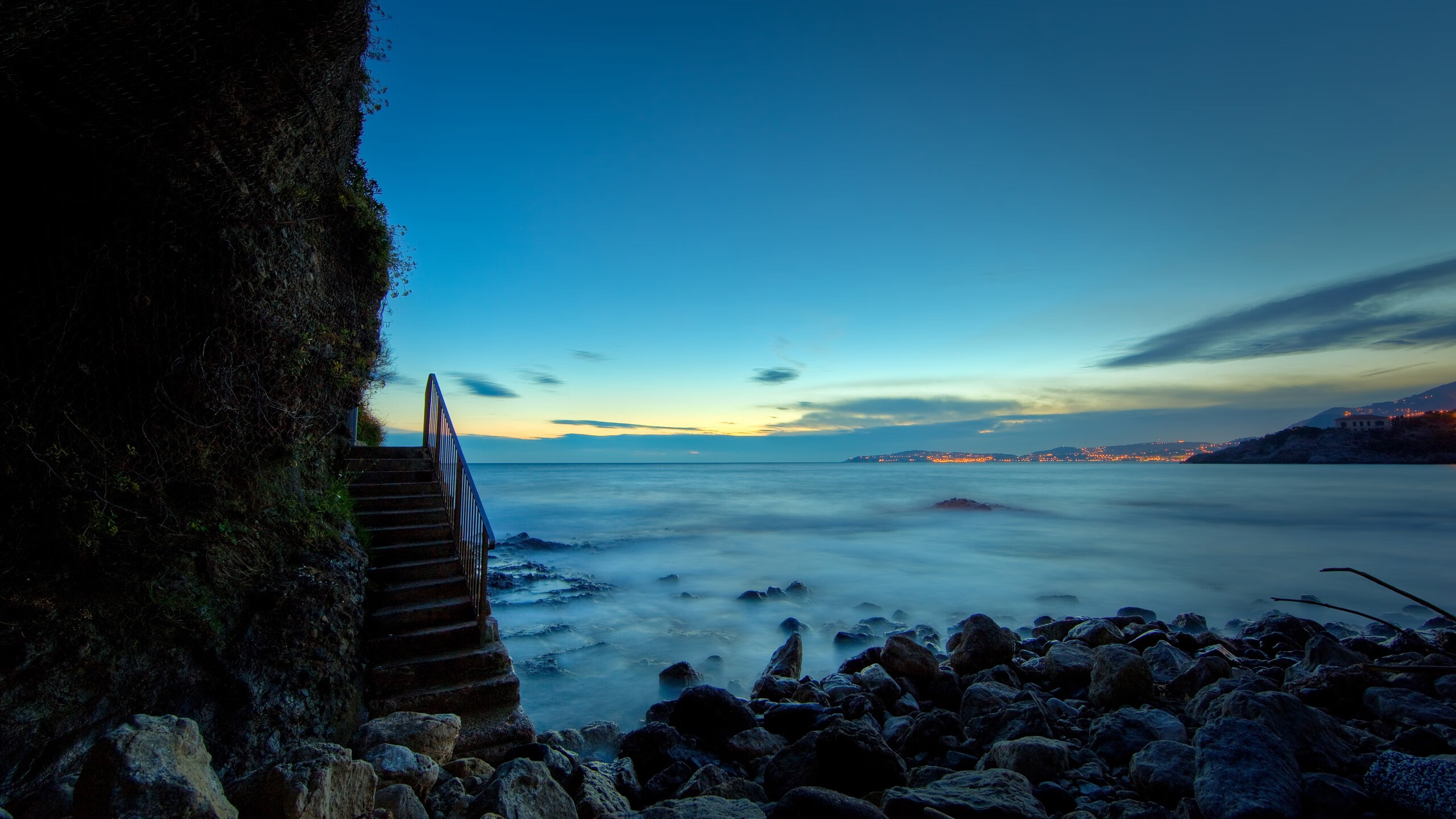 职业联赛是否应推动合同公示与薪资透明,参加职业联赛要钱吗